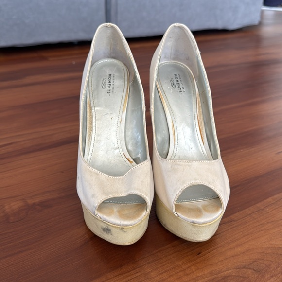 Unforgettable Moments cream heels | Size: 7.5 - Picture 3 of 3